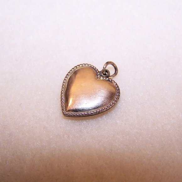 Vintage Gold Filled Puffy Heart Charm - No Engraving - Picture 5 of 7